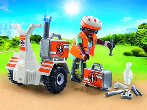 Playmobil 70052 - Juego de Figura City Life 'Primeros Auxilios y Segway', Set de Juguete con 27 Piezas para Niños a Partir de 4 Años