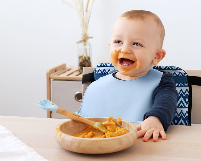 KioKids Set Vajilla Silicona Y Bambú Azul Con Cuchara-Tenedor +4 Meses KioKids Set Vajilla Silicona Y Bambú Azul Con Cuchara-Tenedor +4 Meses