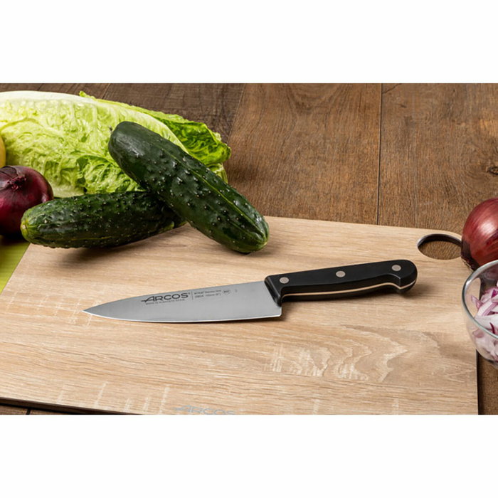 Arcos Cuchillo Cocinero Serie Universal 155 mm Negro Arcos Cuchillo Cocinero Serie Universal 155 mm Negro