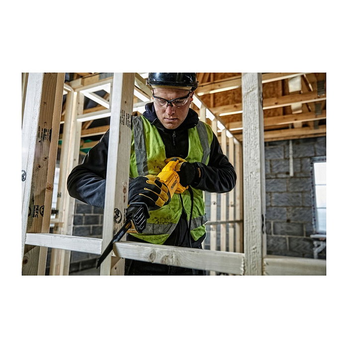 DEWALT Sierra de sable DWE305PK-QS 1100W, Profundidad de corte en madera 28 cm