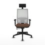 Silla de oficina Horna con mecanismo Sincro/Traslack tapizada con Tela color Marrón oscuro y malla color Blanco. Equipada con lumbar 1D, Brazos 1D, Cabecero Fijo y Ruedas 65 mm parqué