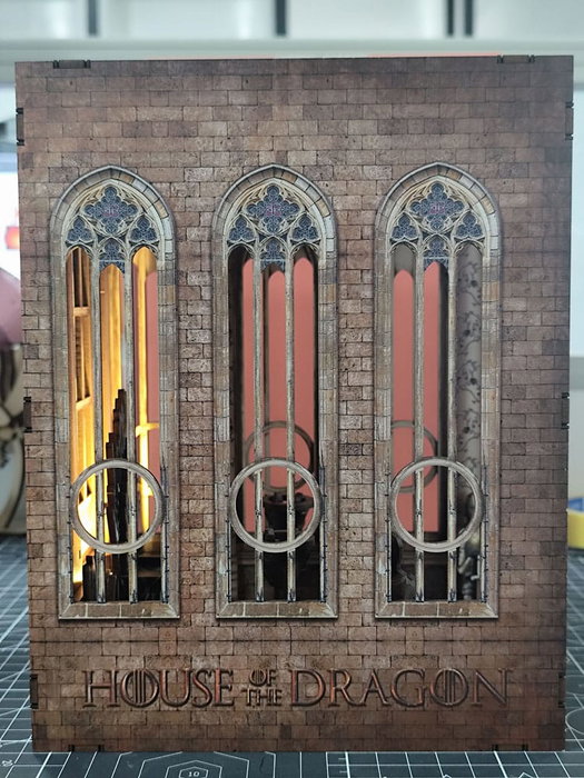 Revell Tiny Adventures House of the Dragon Iron Throne Book Nook