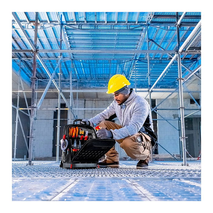 Knipex 00 21 50 E Werkzeugrucksack Modul X18 - 22 Herramientas, Alicates de Punta Fina, Linesman's Pliers, Cortador de Cable, Pelacables, Martillo, Rizador Eléctrico, 530x217x549 mm