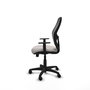 Silla de oficina Alocén con mecanismo Sincro tapizada con Similpiel color Blanco y malla color Negro. Equipada con lumbar 1D, Brazos 1D y Ruedas de nailon 50 mm
