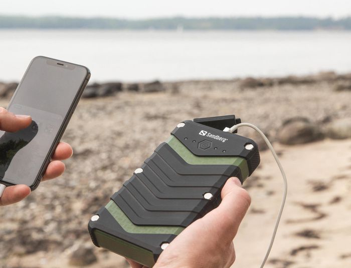 Sandberg Survivor Powerbank 20000 mAh Batería Externa IP67 Resistente al Agua y Linterna LED Carga 2 Dispositivos