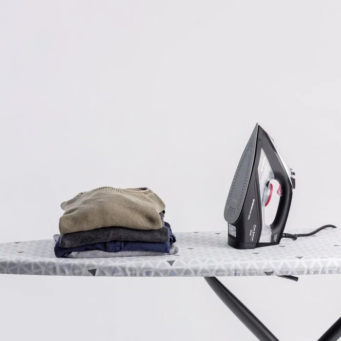 Taurus Geyser Eco Easy 2800 Plancha de Vapor y Seco, Suela Cerámica, 2800 W, 180g/min Vapor, Posición ECO, Negro Taurus Geyser Eco Easy 2800 Plancha de Vapor y Seco, Suela Cerámica, 2800 W, 180g/min Vapor, Posición ECO, Negro