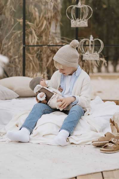 Muñecas Arias Muñeca Iria 45 cm Marron C/Mecanismo 14 Sonidos Magnetico Try Me