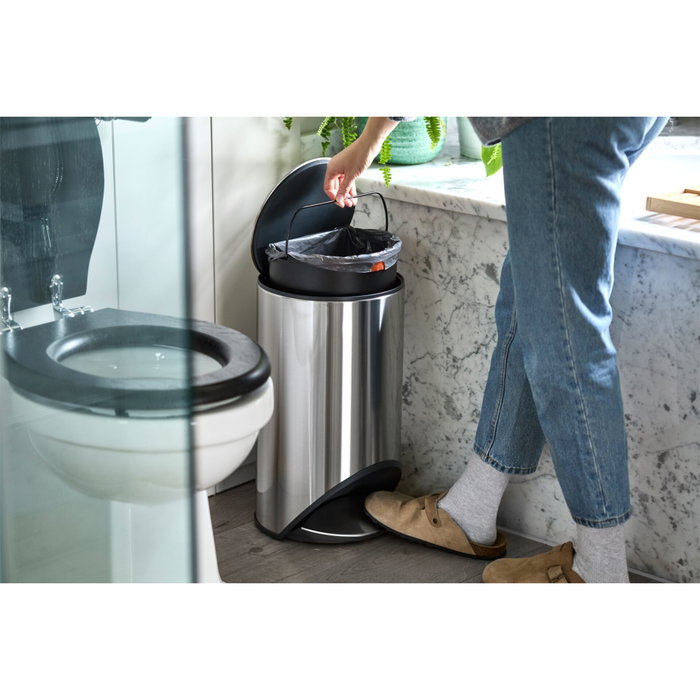 Joseph Joseph Arc 10L Easy-Push Cubo de Basura de Acero Inoxidable