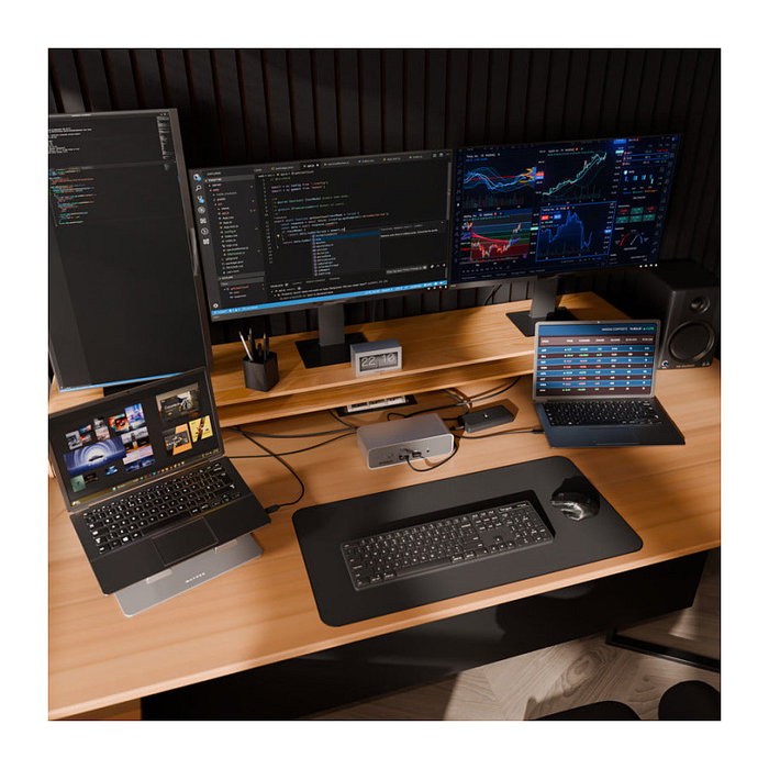 Targus DOCK230EUZ Thunderbolt 5 Triple Video Doc