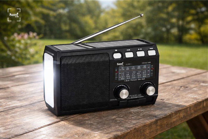 SAMI Radio de Emergencia Multimedia 6 Bandas, Alimentación por Batería y Solar