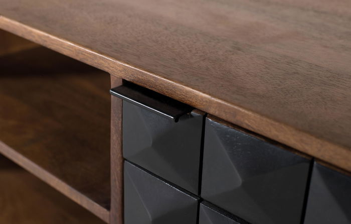 GINER Y COLOMER Mueble para TV 150 cm Madera de Mango Avellana, Puertas Negras con Diseño Geométrico y Patas Doradas