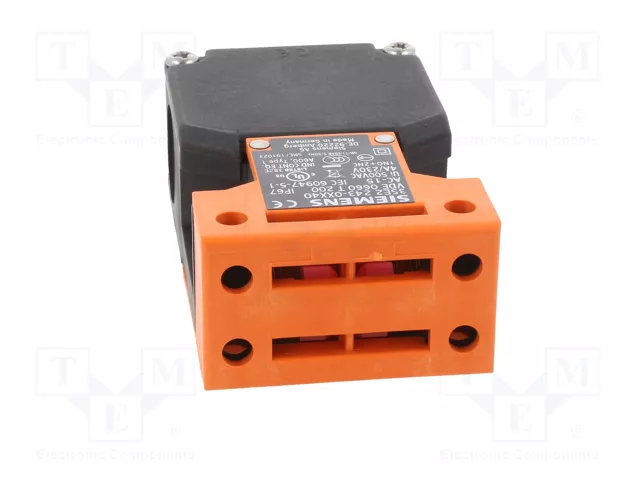 SIEMENS Interruptor de seguridad a llave NC x2 + NA IP65 SIEMENS Interruptor de seguridad a llave NC x2 + NA IP65