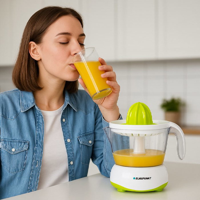 Blaupunkt Exprimidor de Cítricos Eléctrico 25W, Capacidad 0.7L para Naranjas y Limones