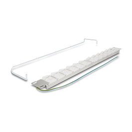 DeLOCK Patch panel de 19″ con 24 puertos Keystone inclinables y alivio de tensión