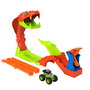 Hot Wheels Monster Trucks Mordedura De Serpiente JJN44 - Juguete de Coches a Escala 1:64 con Pista de Salto y Figura de Serpiente para Niños +4 Años