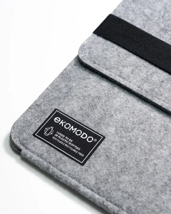 EKOMODO HR-013 Funda para Portátil 38.1 cm (15") Negro Gris, Compatible Universal, Hecha de Poliéster Reciclado y Caucho, Diseño Minimalista y Ecológico EKOMODO HR-013 Funda para Portátil 38.1 cm (15") Negro Gris, Compatible Universal, Hecha de Poliéster Reciclado y Caucho, Diseño Minimalista y Ecológico