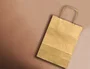 Q-connect Bolsa Papel Kraft Oro XS con Asa Retorcida 180x240x80 mm (Paquete 25 Unidades)