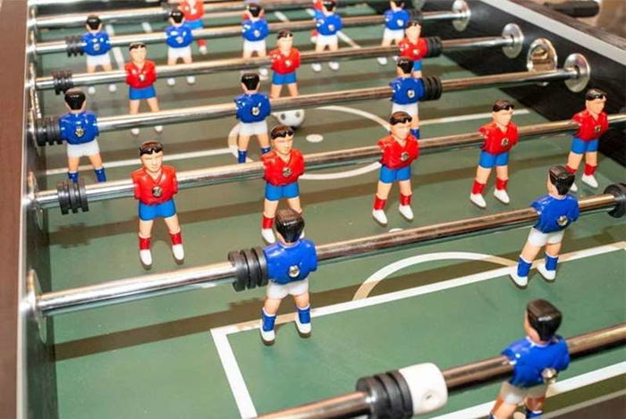 Ociotrends Futbolin Diamond jugadores piernas abiertas 147 x 80 x 88 cm 54 kg