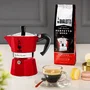 Bialetti Cafetera Italiana Moka Express 6 Tazas 300 ml Roja - Apta para Todo Tipo de Fuegos Excepto Inducción
