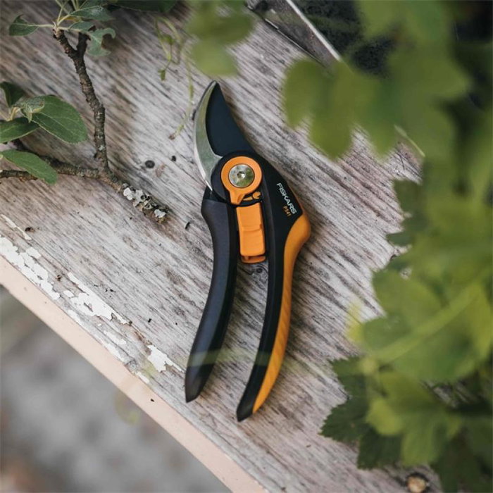 Fiskars Plus SmartFit P541 Tijeras de Podar Bypass, Naranja y Negro (1057169) Fiskars Plus SmartFit P541 Tijeras de Podar Bypass, Naranja y Negro (1057169)