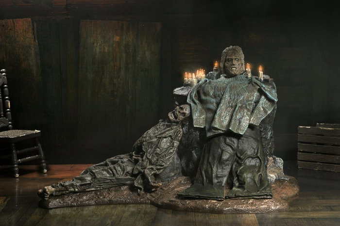 NECA Friday the 13th: The Game Diorama Pamela Shrine