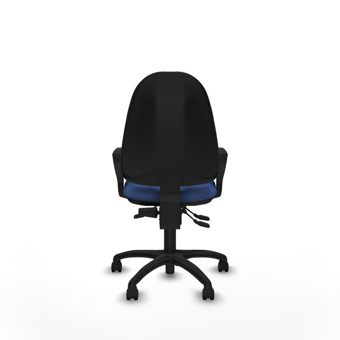 Silla de oficina Algarra con mecanismo Asincro tapizada con Tela color Azul marino. Equipada con Base poliamida negra, Brazos fijos y Ruedas de nailon 50 mm.