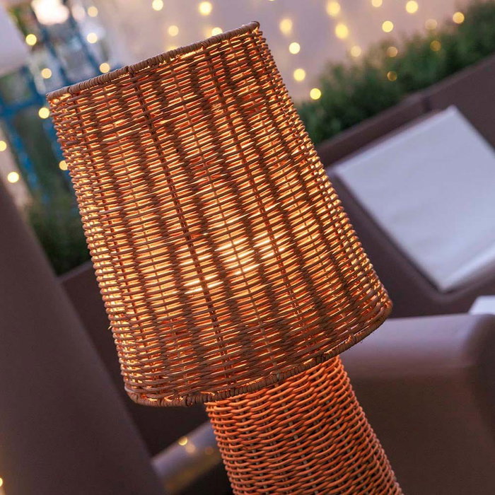 New Garden Lámpara de pie Lola 110 Nature, hecha a mano con fibras naturales trenzadas, IP54 para exterior/interior, cable de yute 3.5m, E27, Ø25x109 cm