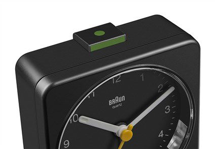 Braun BC-03-B Reloj Despertador Clásico Analógico Negro con Movimiento Silencioso y Agujas Luminosas