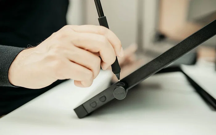 Tableta wacom cintiq 24 touch digitalizadora negro 5080 líneas por pulgada 527 x 296 mm usb