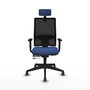 Silla de oficina Horna con mecanismo Sincro/Traslack tapizada con Tela color Azul marino y malla color Negro. Equipada con lumbar 1D, Brazos 1D, Cabecero 2D y Ruedas 65 mm parqué
