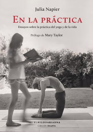 En la práctica, Julia Napier - EL HILO DE ARIADNA