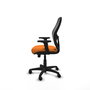 PIQUERAS Y CRESPO Silla de oficina Alocén con mecanismo traslack, malla negra y asiento naranja