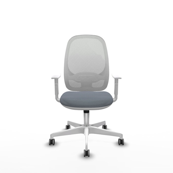 Silla de oficina Cilanco con mecanismo Sincro tapizada con Tela color Gris y malla color Blanco. Equipada con lumbar 1D, Reposabrazos blancos y Ruedas 65mm engomadas.