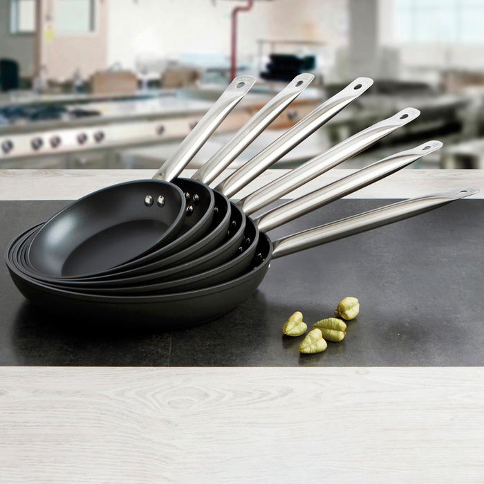 Sartén Aluminio Inducción Gastrum Quid Professional 32 cm (6 Unidades)