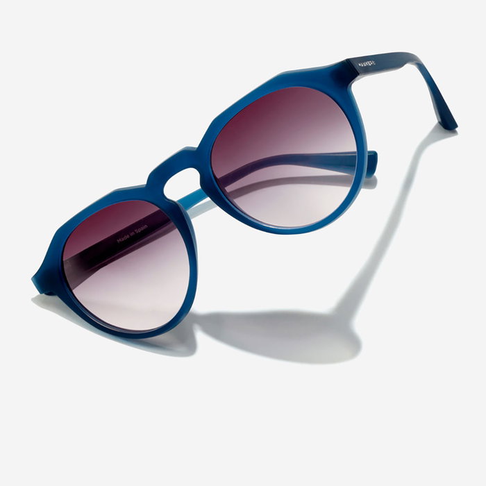 Hawkers Gafas de Sol WARWICK para Adultos, Color Azul Marino Transparente, Montura Nylon, Unisex, 52 mm, #navy