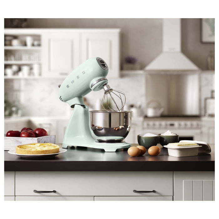 Smeg SMF03PGEU Robot de cocina 50's Style pastel verde, 800W, 4.8L, accionamiento directo, 10 velocidades, velocidad variable, base antideslizante, tazón acero inoxidable, 1m cable