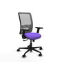 Silla de oficina Zulema con mecanismo Sincro tapizada con Tela color Lila y malla color Gris. Equipada con lumbar 1D, Brazos 2D y Ruedas 65mm nailon