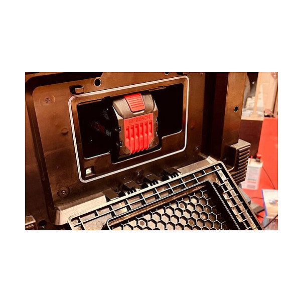 PerfectPro ROCKHART 18V Baustellenradio - Radio de obra digital con DAB+/FM, Bluetooth 5.2, NFC, 60W, 4 altavoces, resistente a golpes y agua (IP44), Negro/Rojo