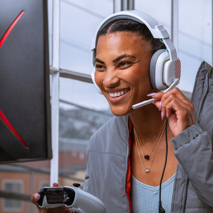 Logitech ASTRO Gaming A10 Auriculares Gaming Diadema InalÃ¡mbricos con MicrÃ³fono Boom, Blanco, 20-20000Hz, Compatibles con PC, PS4, PS5, Xbox One, Series X|S
