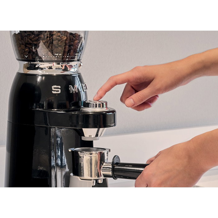 Molinillo de cafÉ smeg 50'style negro cgf11bleu