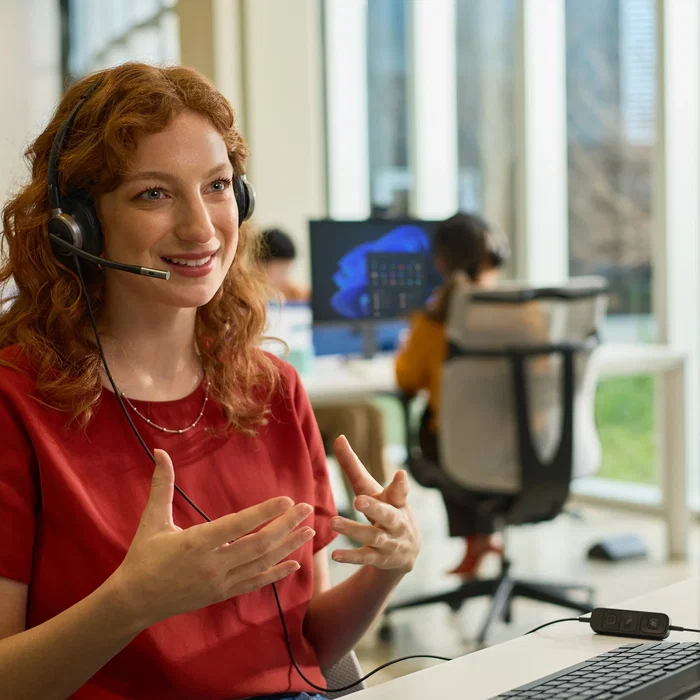 Auriculares Poly C01C6A6#AC3