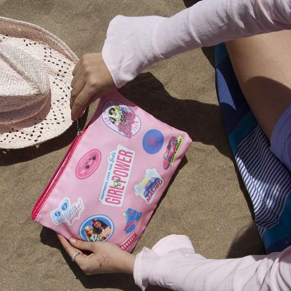 Barbie Neceser de Playa Soleil Malibu Rosa