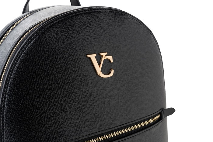 Vince Camuto Pescara - Mochila de Polipiel Negra Elegante y Funcional con Dos Bolsillos Interiores Vince Camuto Pescara - Mochila de Polipiel Negra Elegante y Funcional con Dos Bolsillos Interiores