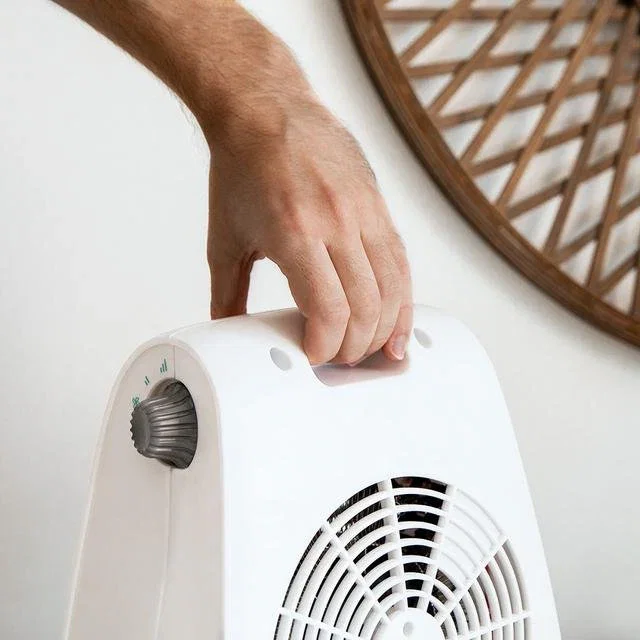 Cecotec Calefactor Eléctrico 08259 Termoventilador 2000W con 2 Niveles de Potencia, Termostato, Calefacción para Interiores de hasta 20m², Color Blanco