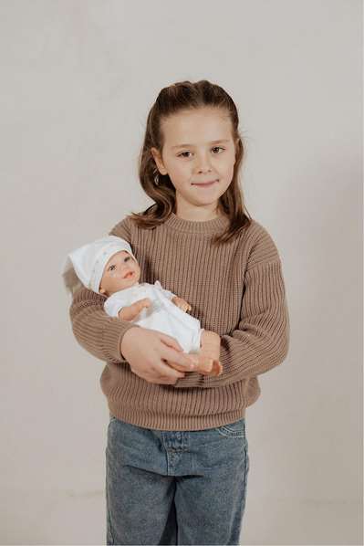 Muñecas Arias Muñeca Reborn Mabel Rosa 35 cm con Saco y Portabebé - Juguete para Niñas