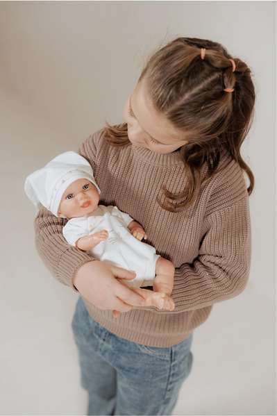 Muñecas Arias Muñeca Reborn Mabel Rosa 35 cm con Saco y Portabebé - Juguete para Niñas