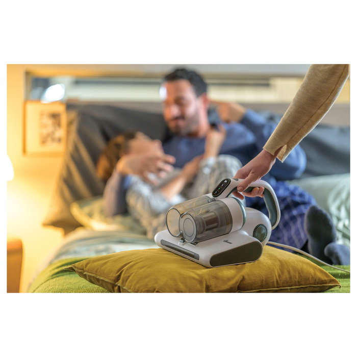 Hoover HMC510UV011 Aspirador para Colchones Sin Bolsa, con Filtro Ciclónico/Espuma y Control Electrónico, 0.6L, 5m Cable, 2.22kg, Blanco Salvia, Garantía 2 Años