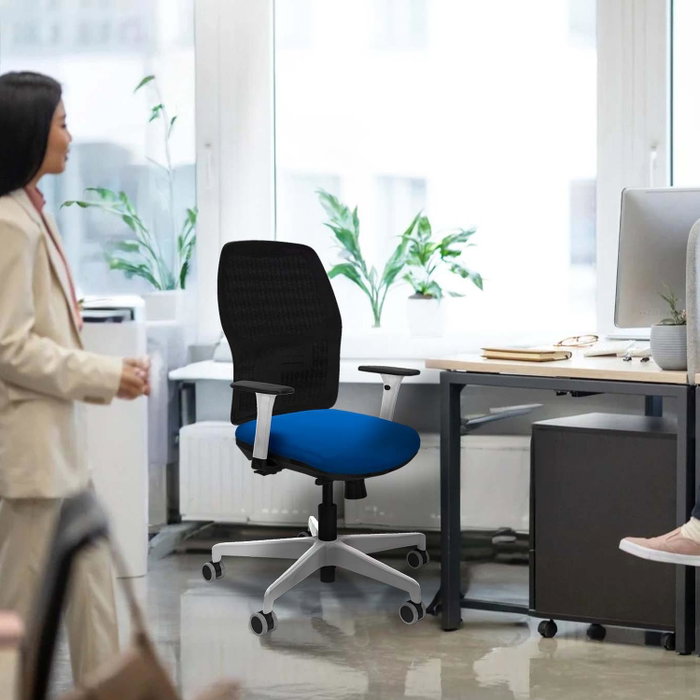 PIQUERAS Y CRESPO Silla de oficina Alfera traslack malla negra y asiento amarillo