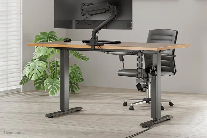 Neomounts ADS06-133BL Organizador de Cables para Escritorio, Guía con 27 Segmentos Flexibles y Cubierta Magnética, Negro, Acero