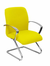 Silla Caudete confidente tapizada con Tela color Amarillo. Brazos fijos